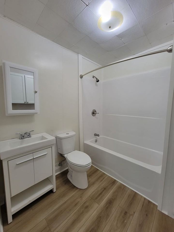 2429 S Broadview Dr - Photo 5 of 24