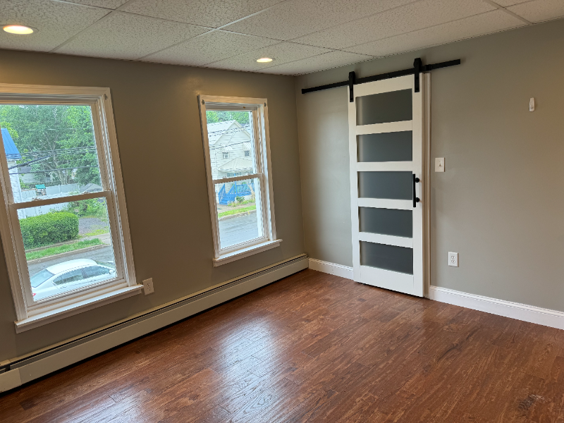 136 Sharpe St - Photo 2 of 21