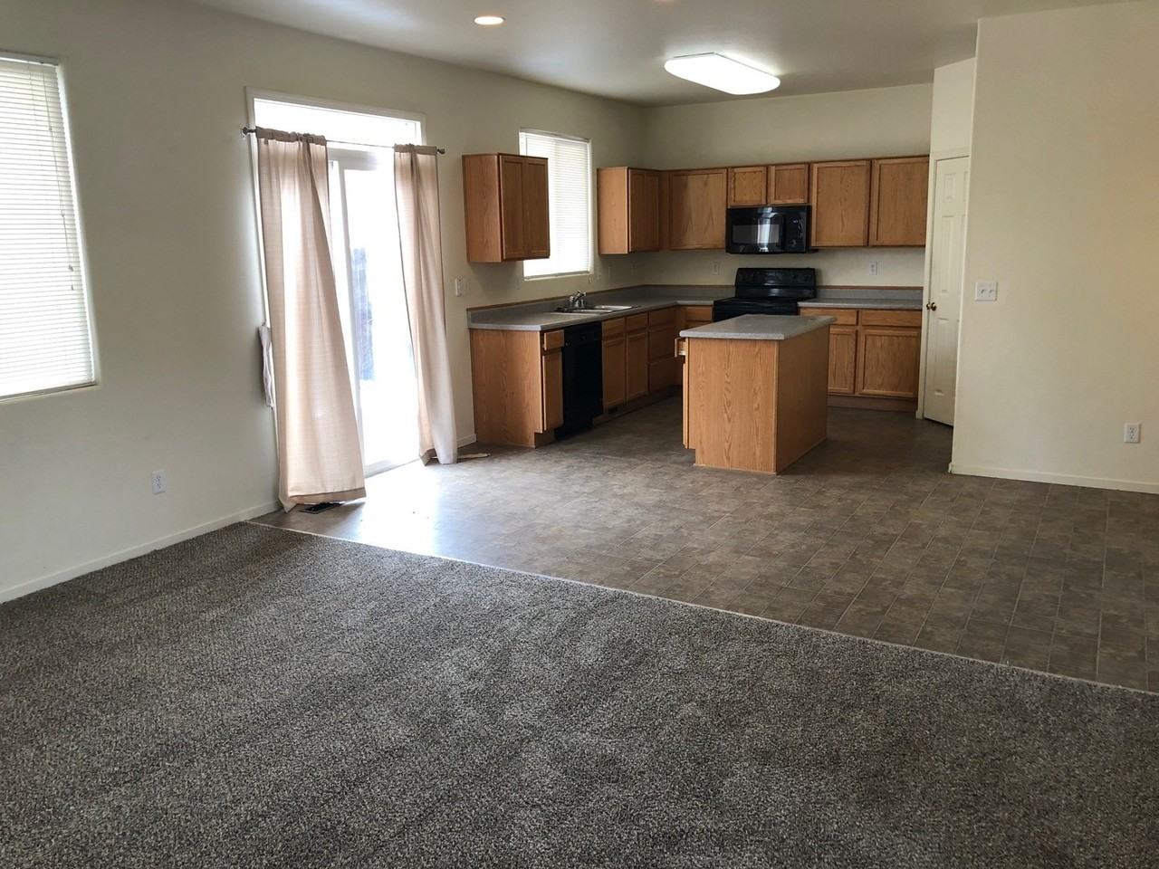 5875 Blue Canyon Dr - Photo 3 of 16