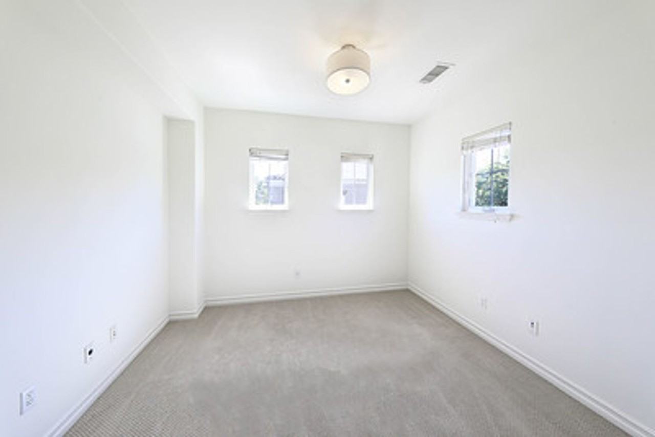 8 Via Amanti - Photo 2 of 32