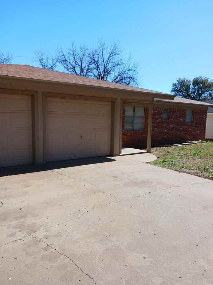 282 Mockingbird Ln - Photo 2 of 13