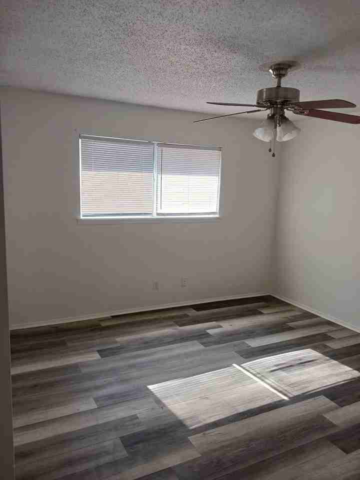 282 Mockingbird Ln - Photo 6 of 13