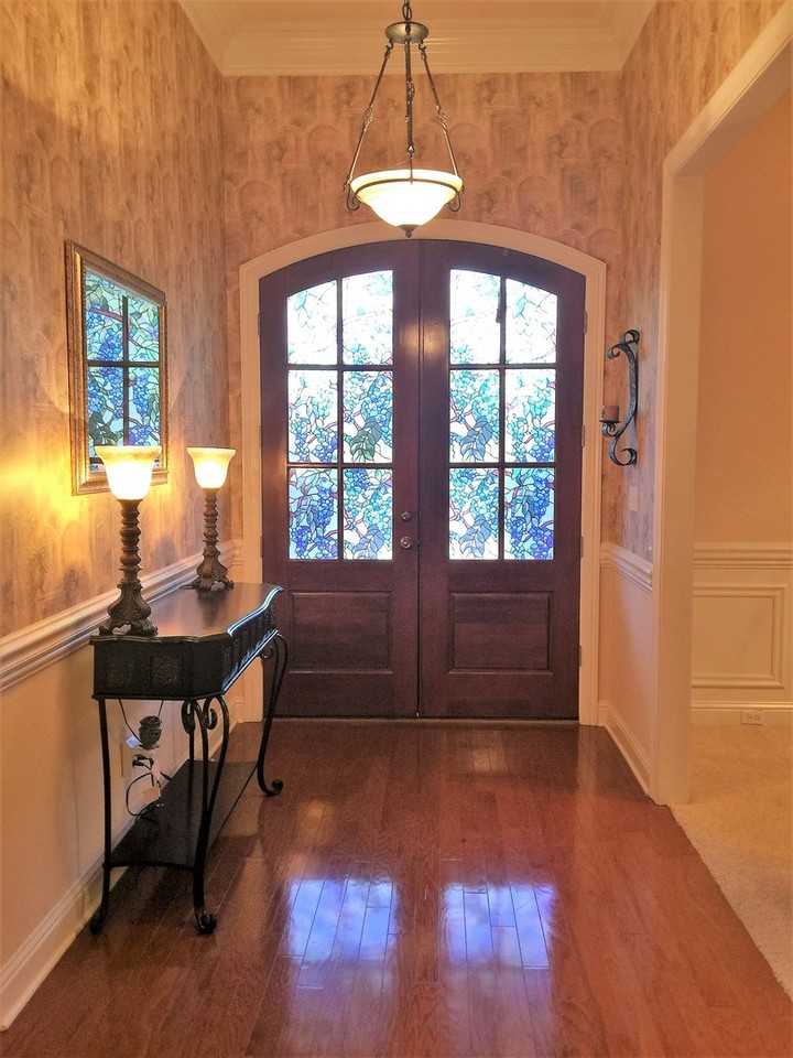 1939 Bayou Bend Dr - Photo 2 of 17