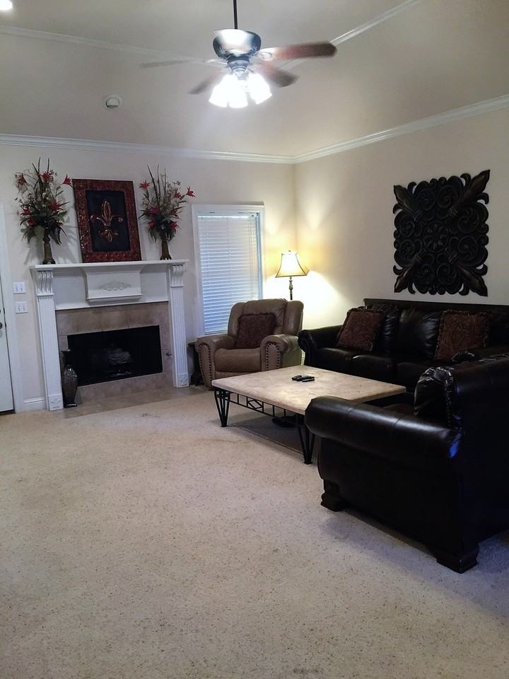 1939 Bayou Bend Dr - Photo 3 of 17
