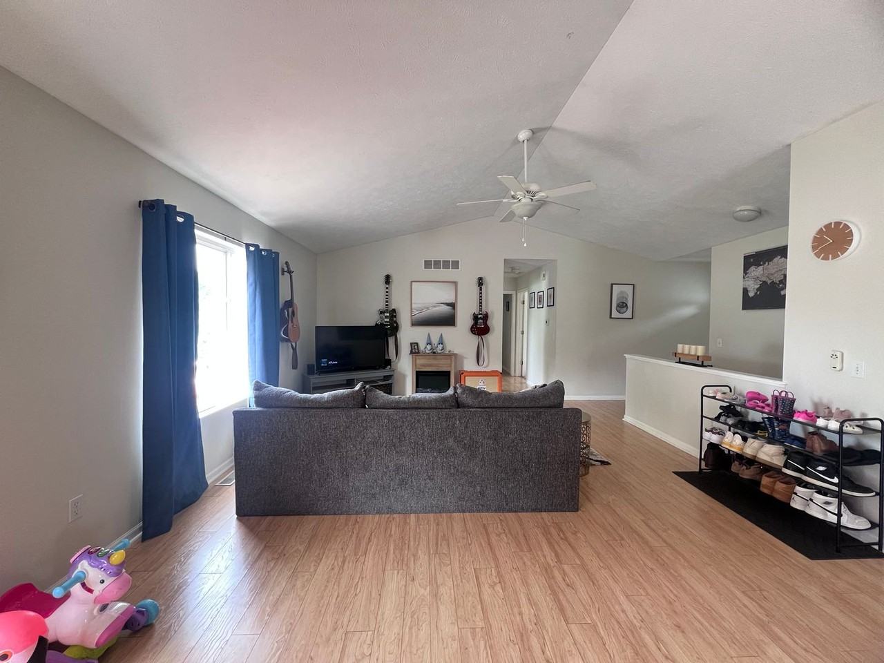 1664 Northbend Dr Ne - Photo 4 of 27