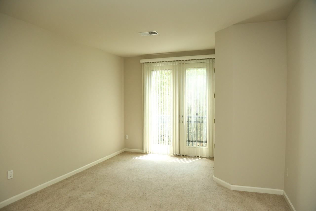 745 Walker Square #2B - Photo 5 of 36