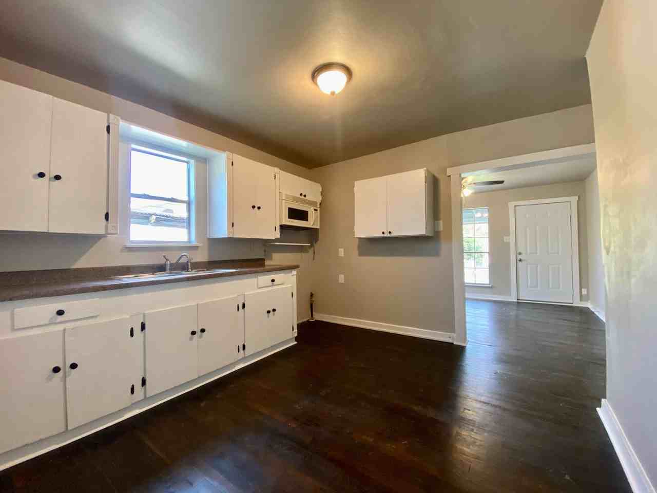 541 N San Gabriel Ave - Photo 2 of 9