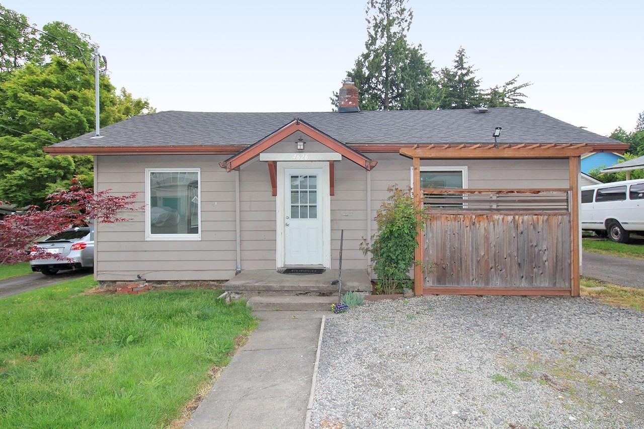 4626 Ne 96th Ave - Photo 2 of 23