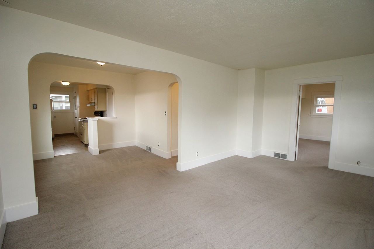 4626 Ne 96th Ave - Photo 5 of 23