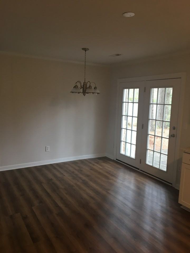 402 Mcclure Cir - Photo 3 of 11