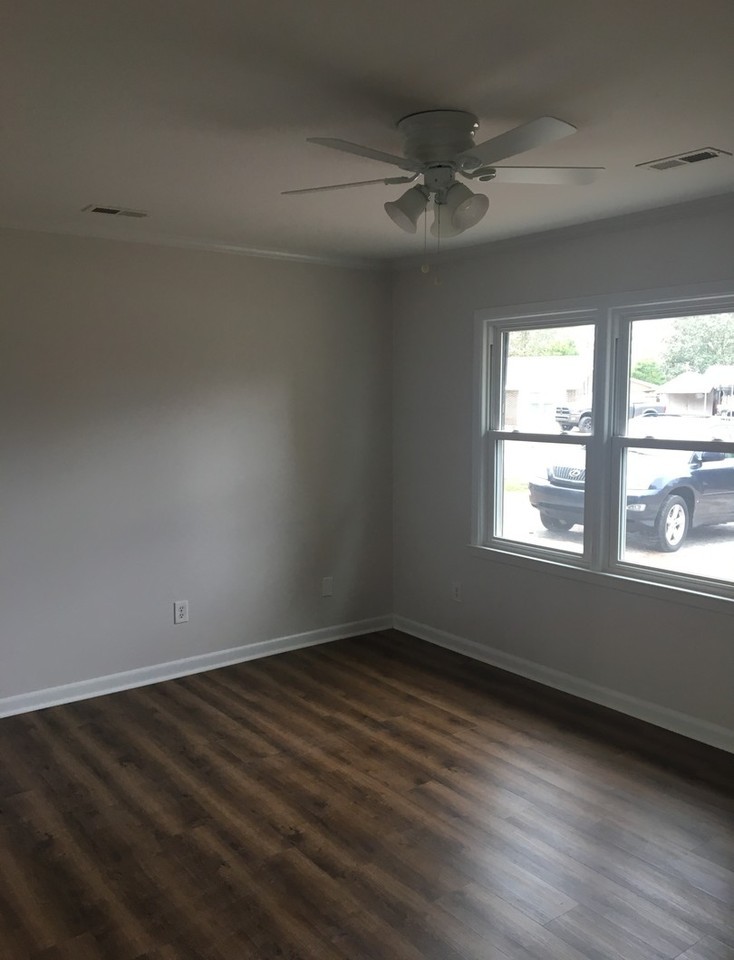 402 Mcclure Cir - Photo 7 of 10