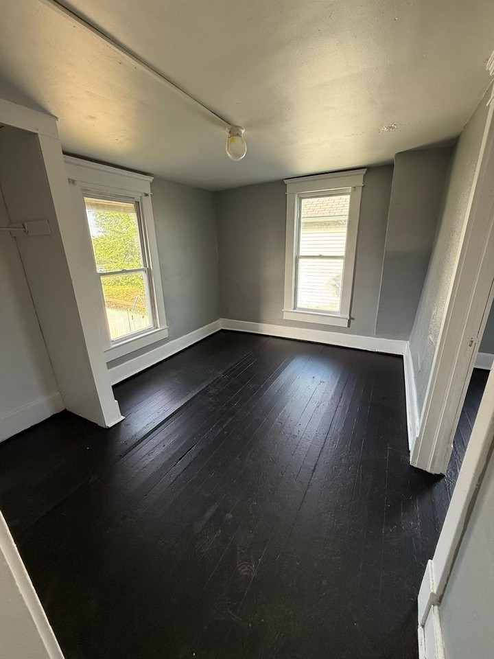 378 Seroco Ave - Photo 5 of 11
