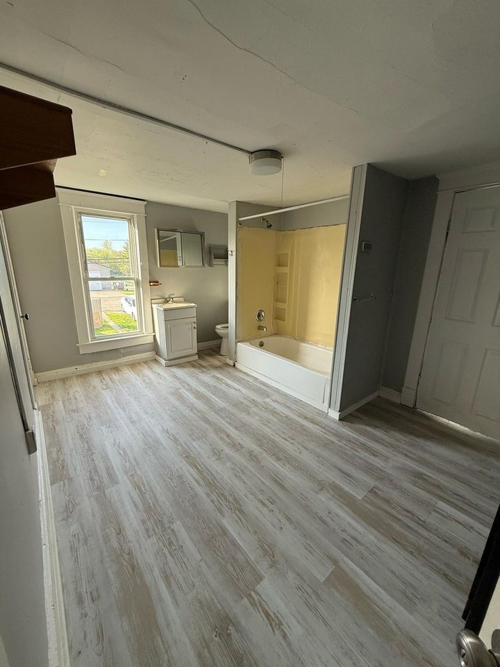 378 Seroco Ave - Photo 6 of 11