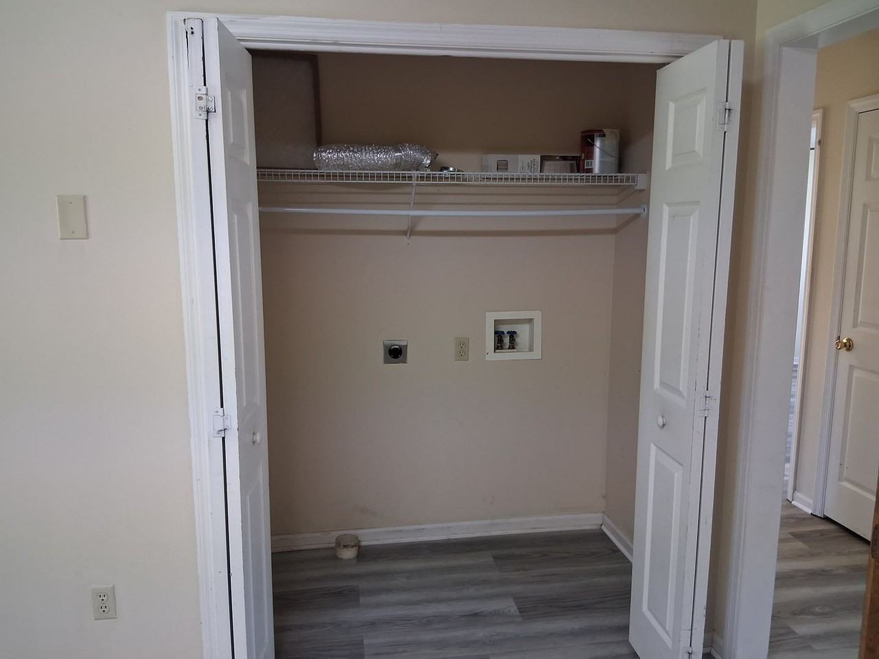 6123 Vinnie Dr Apt B - Photo 7 of 11