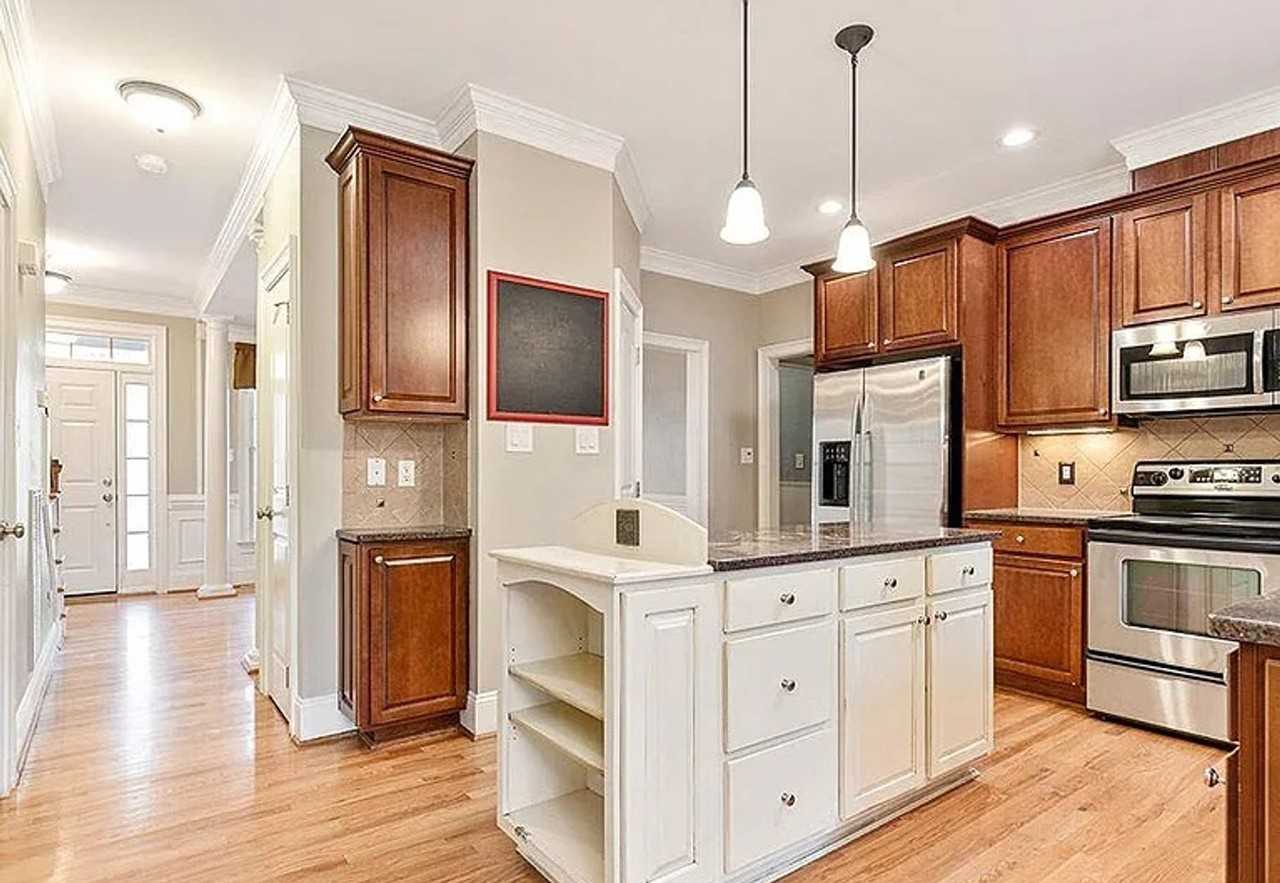 1608 Marshall Farm St - Photo 5 of 14