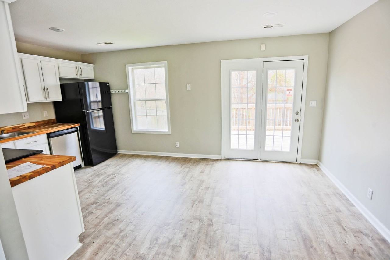 3137 Little Grove Ln - Photo 5 of 22