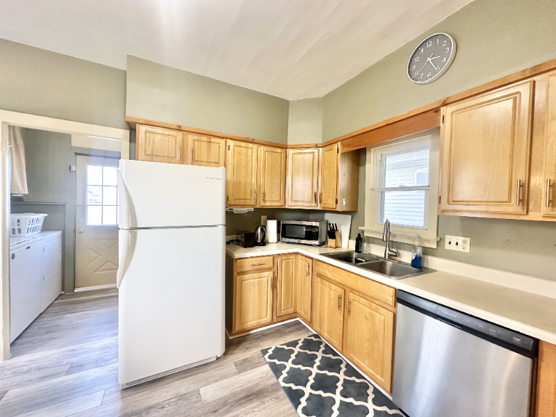 1012 Cherry St - Photo 6 of 8