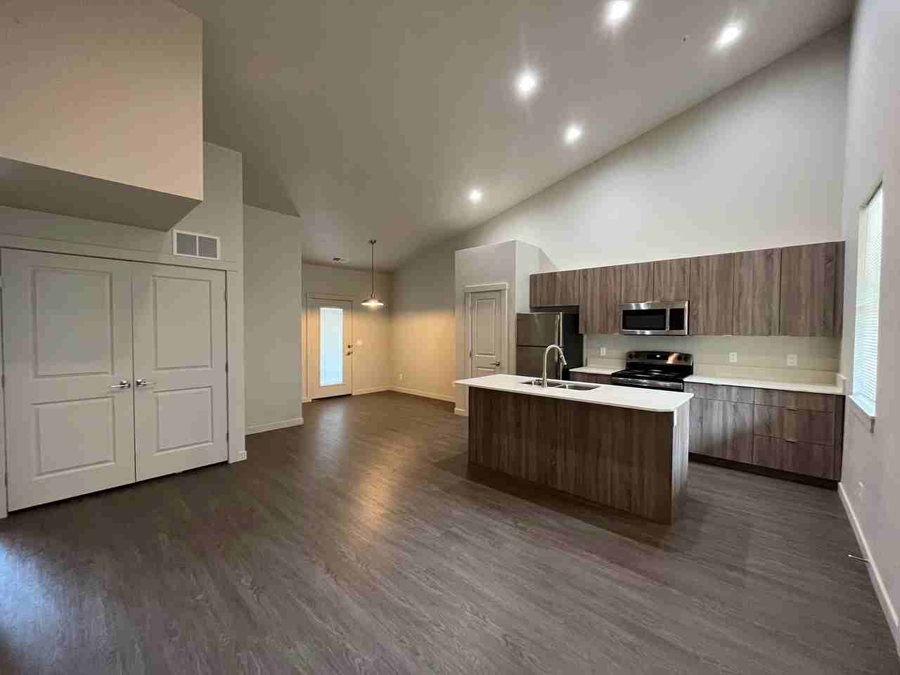 Fillmore Street 622 - Photo 5 of 33