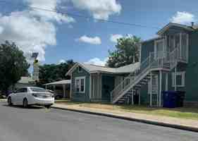 featured image of 1701 Dawson St #2