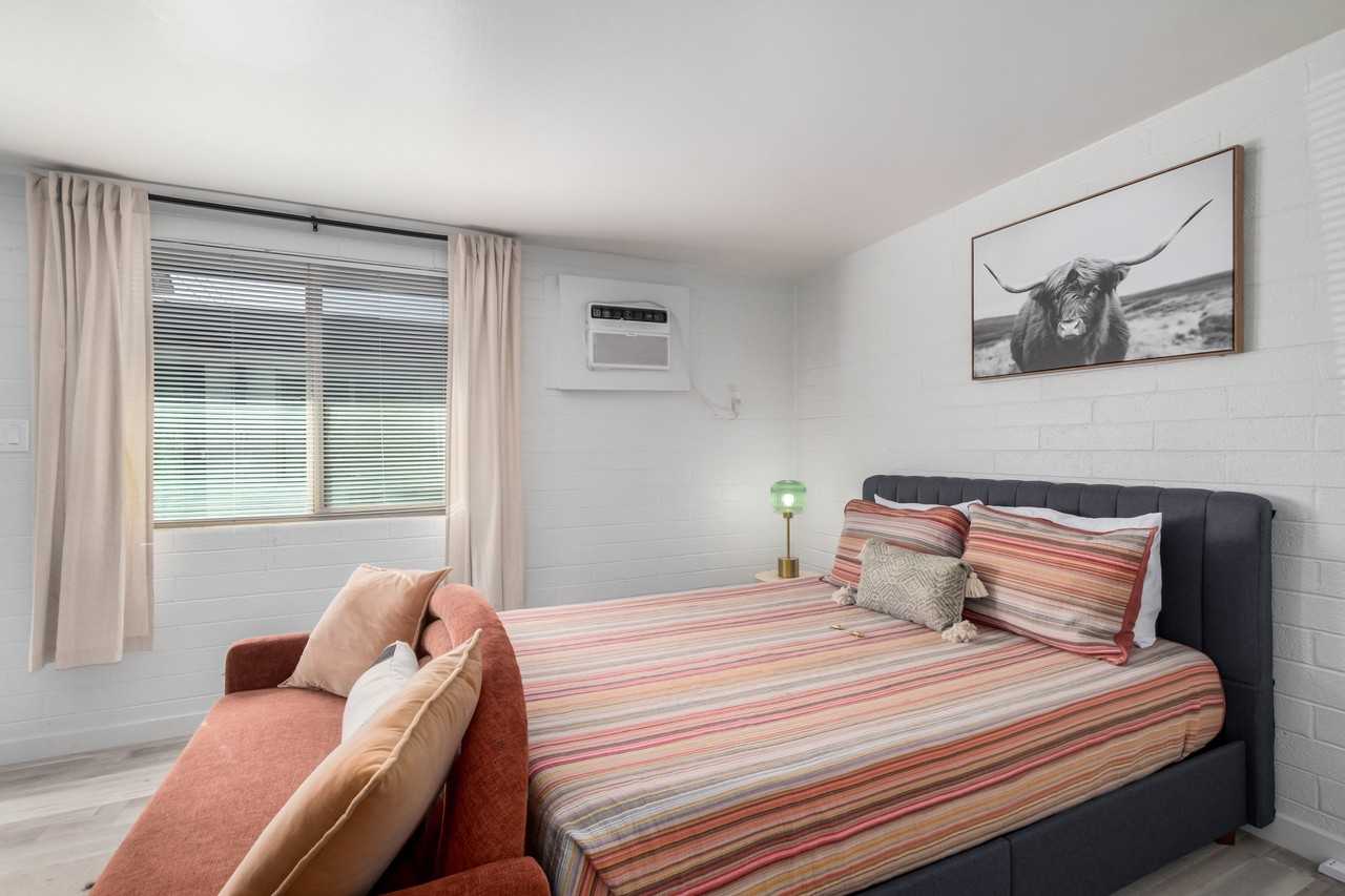 Studios on Wilson - Photo 3 of 44