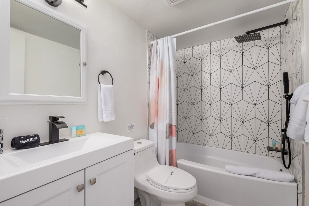 Studios on Wilson - Photo 5 of 44