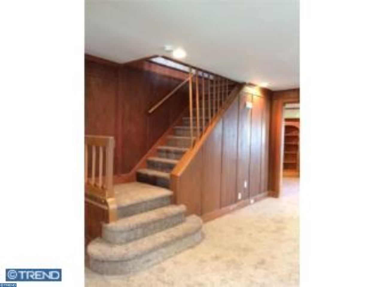 1006 Clifton Ave - Photo 2 of 15