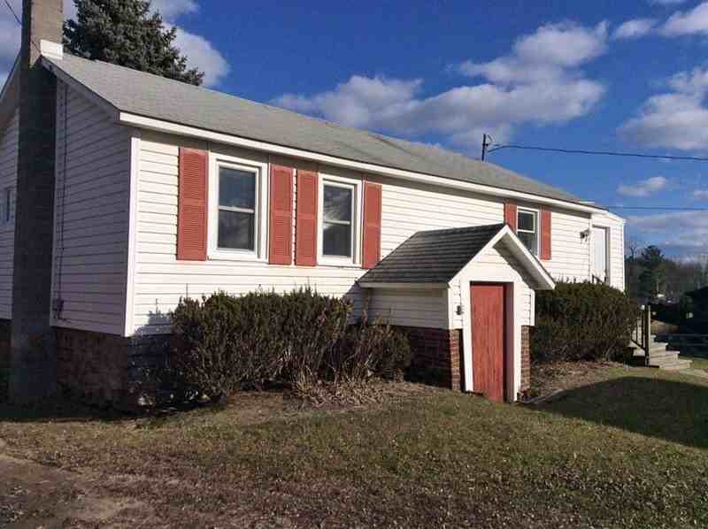 65 Kenwood Ave - Photo 2 of 18