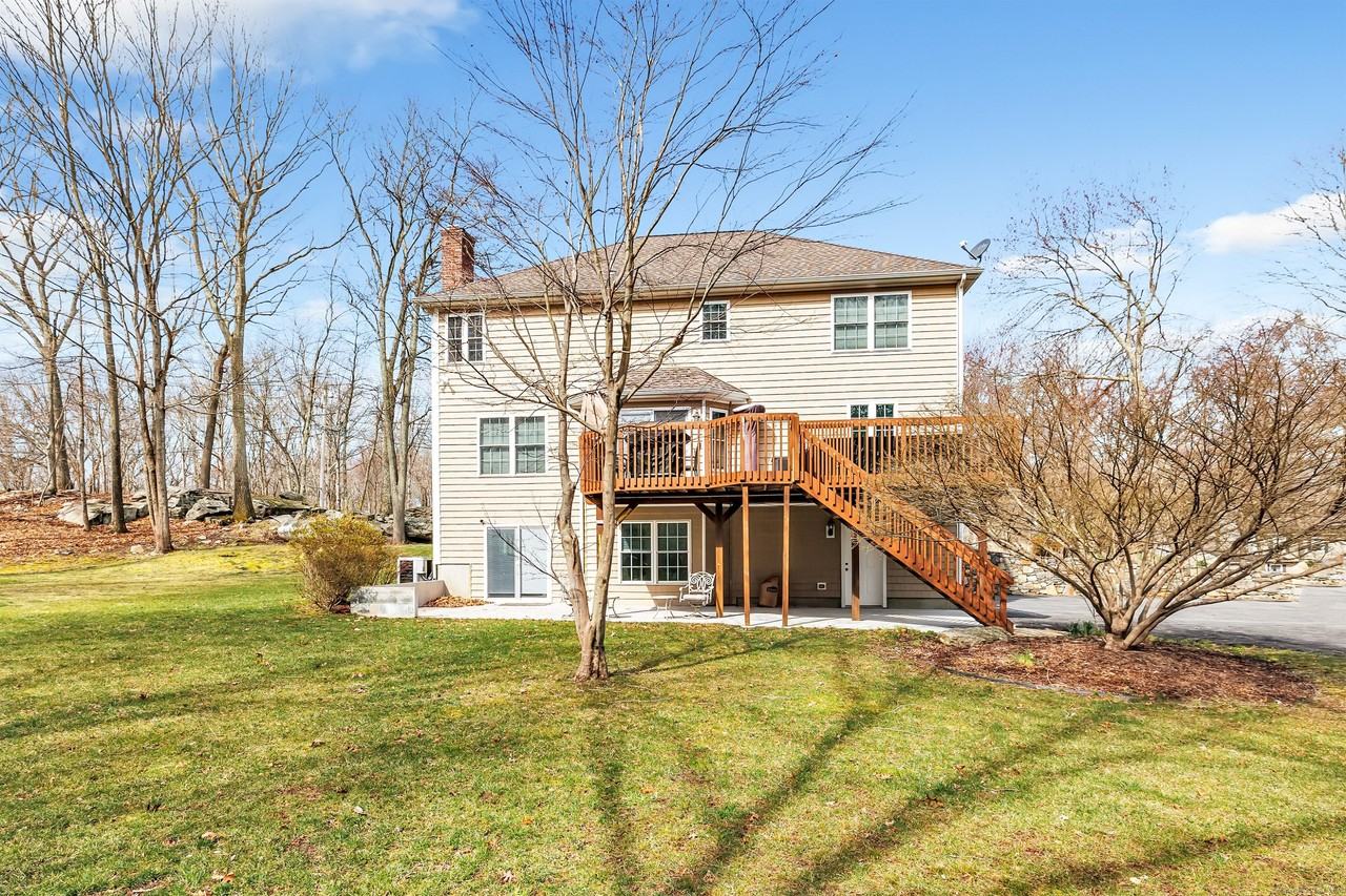 1620 N Peters Ln - Photo 4 of 22