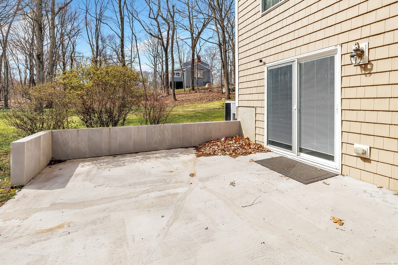 1620 N Peters Ln - Photo 6 of 22