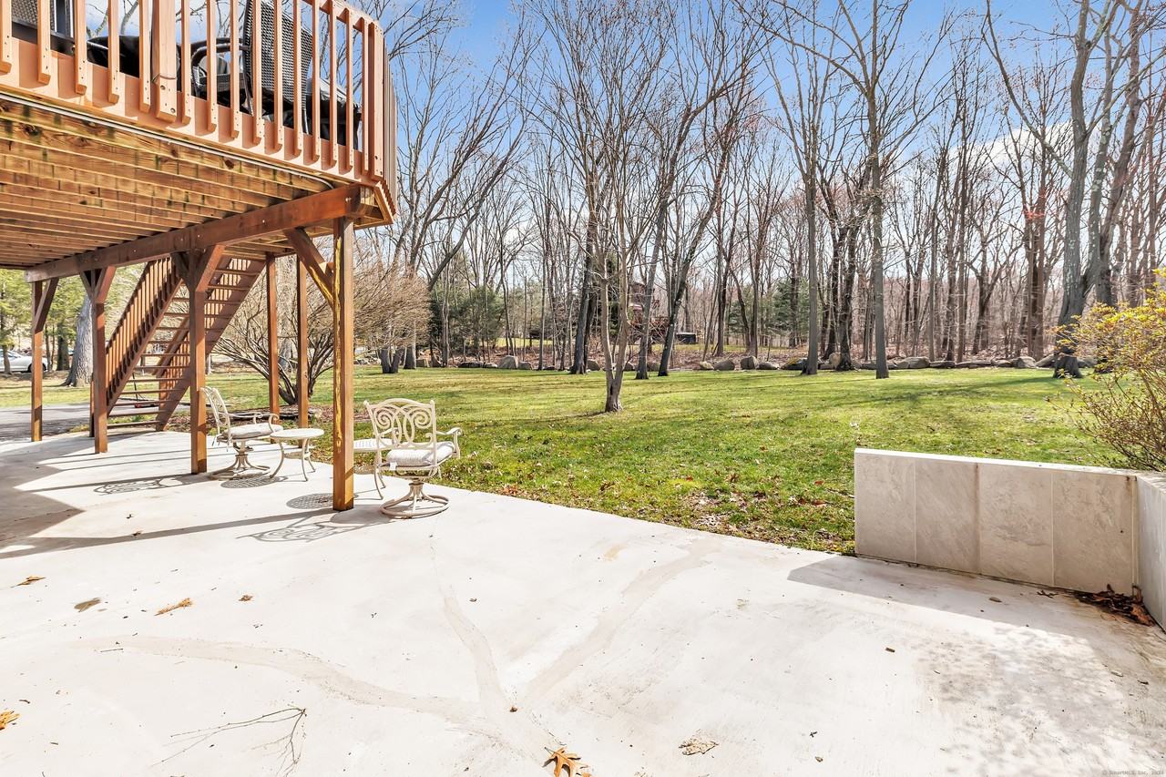 1620 N Peters Ln - Photo 7 of 22