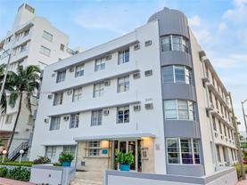 3030 Collins Ave #4C - Photo 1 of 1