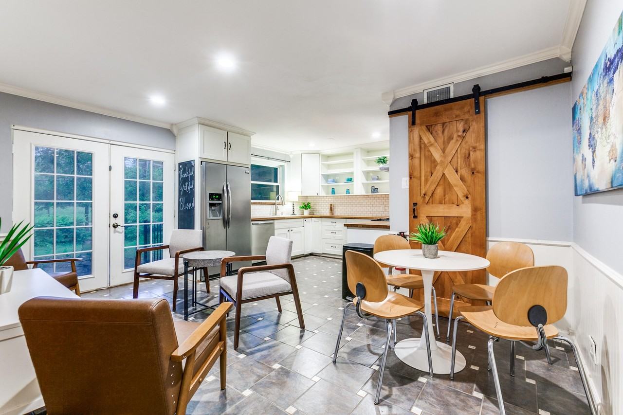 Dublin Dr - Photo 2 of 11