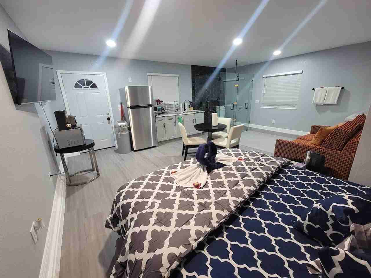 Pawlow Ave - Photo 3 of 3