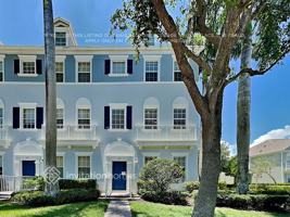 featured image of 226 W Thatch Palm Cir