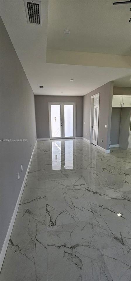 4706 6th St W - Photo 2 of 16