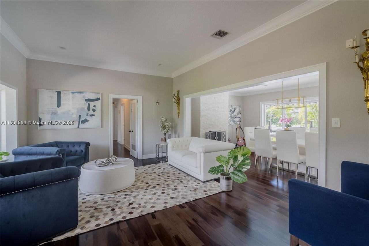 8500 Sw 70th St - Photo 4 of 50