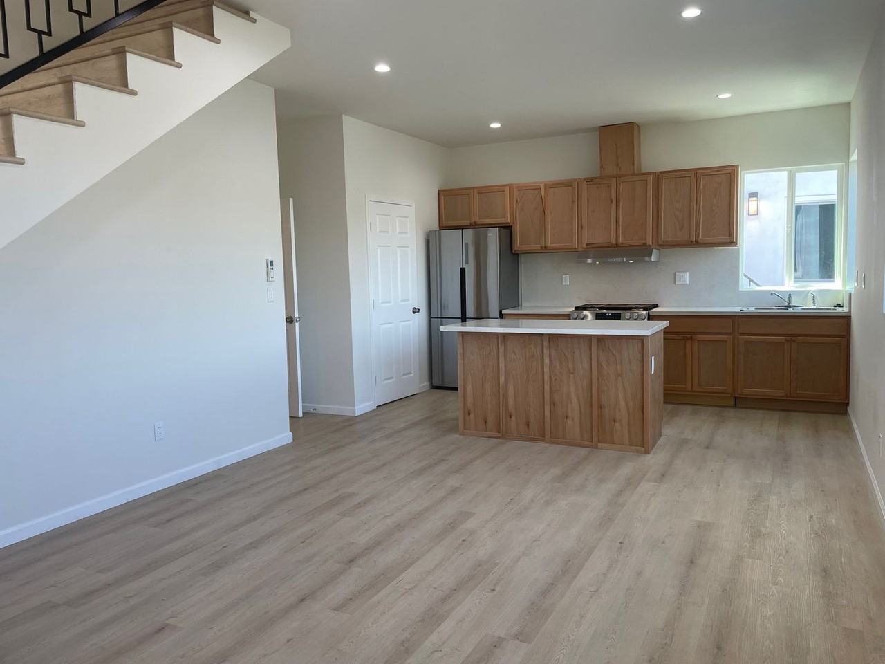 317 1/2 N Alvarado St - Photo 6 of 19
