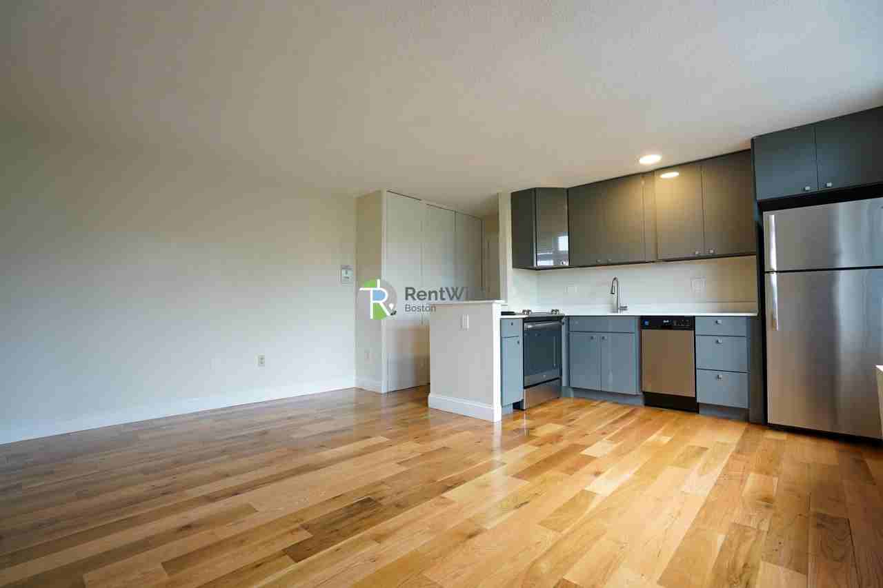 125 Trapelo Rd #37 - Photo 2 of 14
