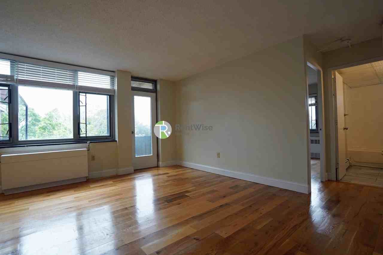 125 Trapelo Rd #37 - Photo 4 of 14