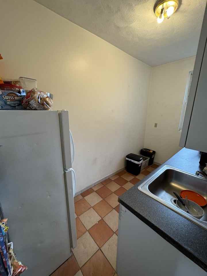 15 Scottfield Rd #6 - Photo 2 of 20