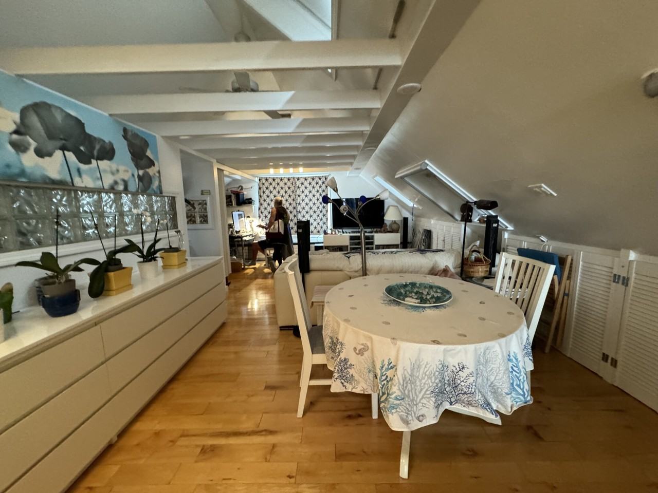 56 Hobson St #1 - Photo 5 of 31