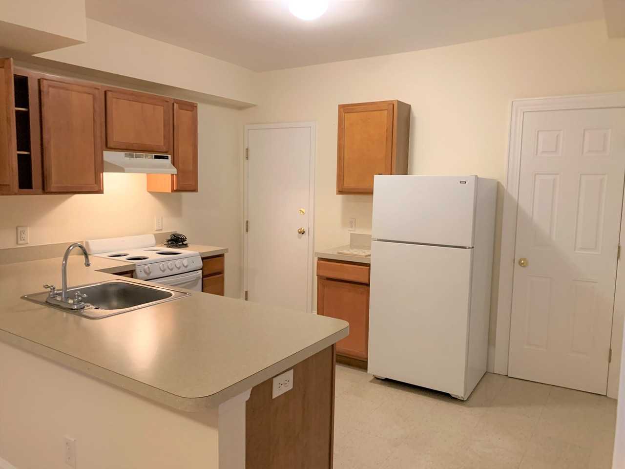 881 Massachusetts Ave #43 - Photo 3 of 18