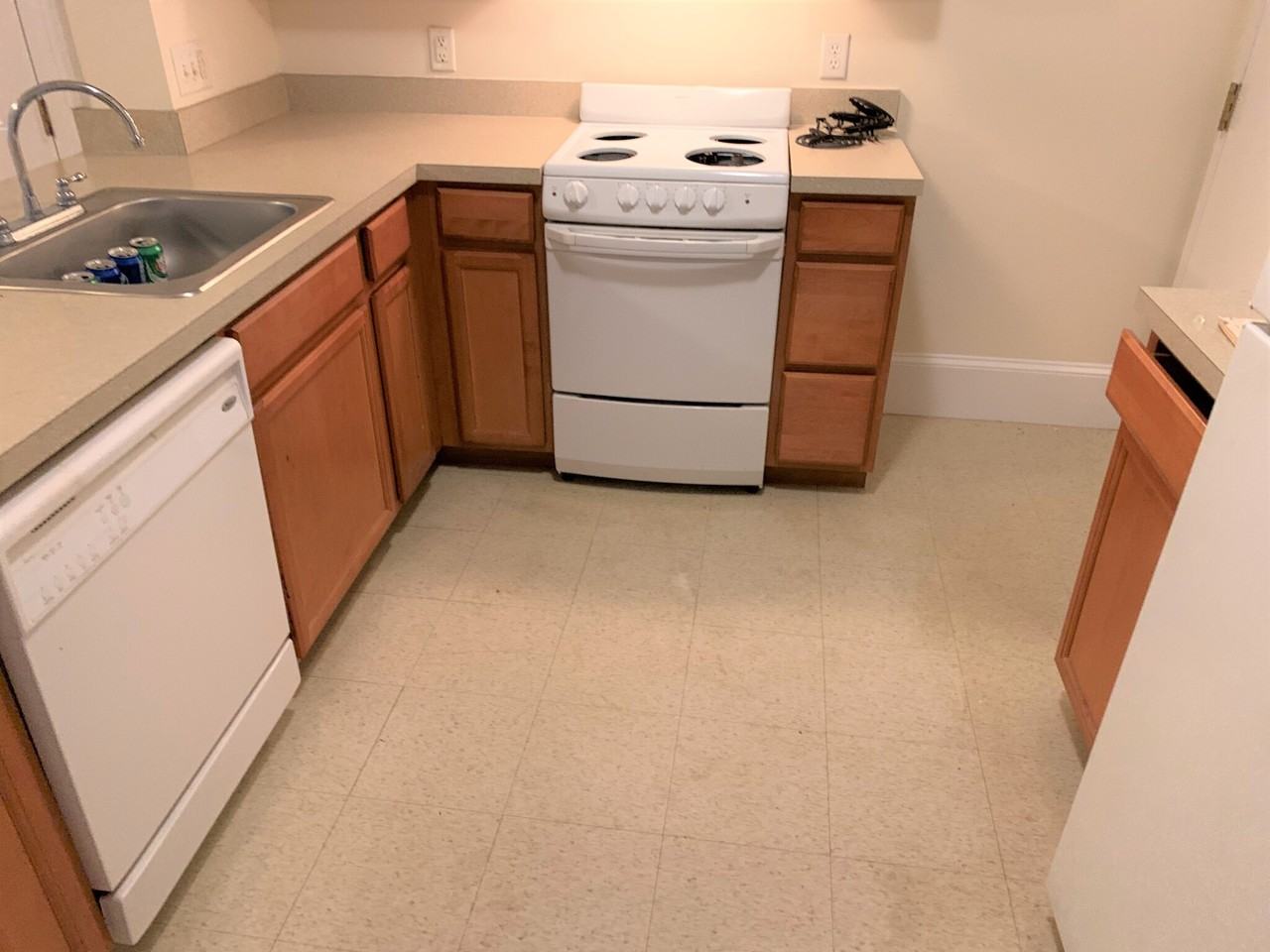 881 Massachusetts Ave #43 - Photo 4 of 18