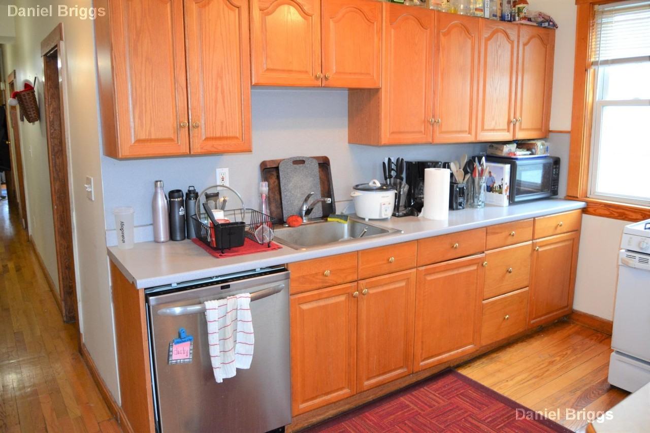 346 Faneuil St #3 - Photo 4 of 14