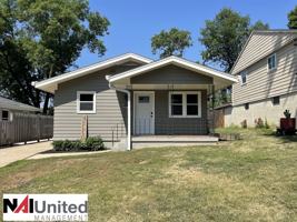 featured image of 2811 S Lemon St