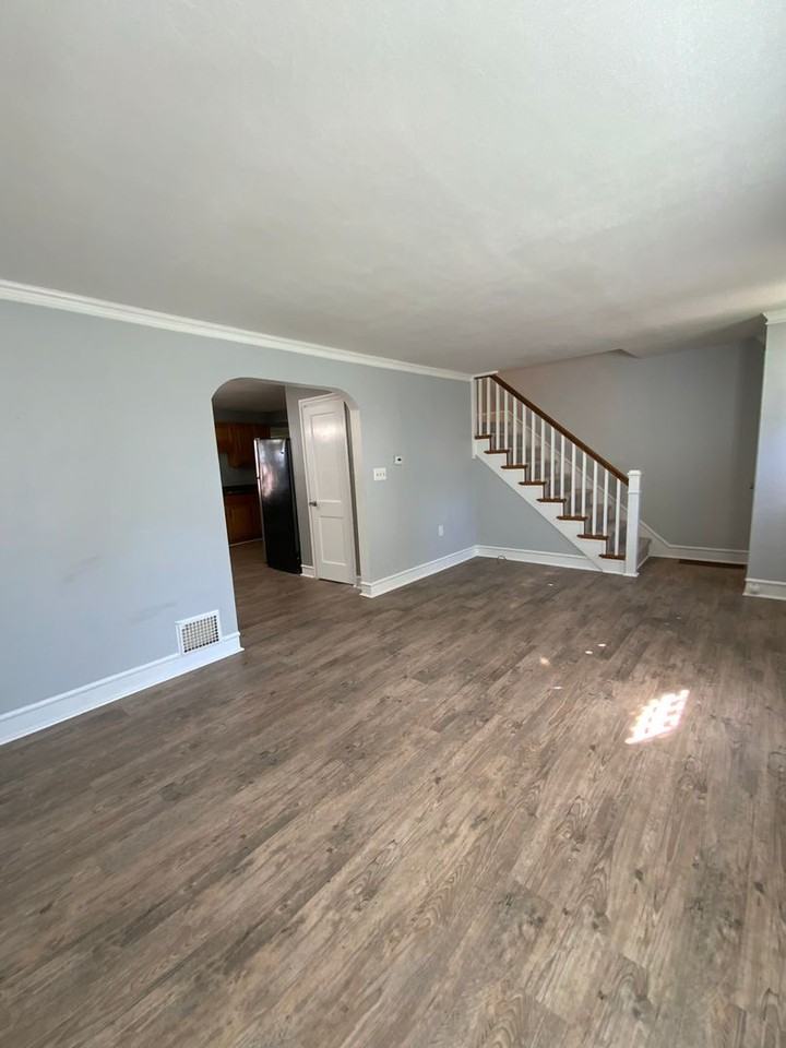 6231 High St - Photo 3 of 10