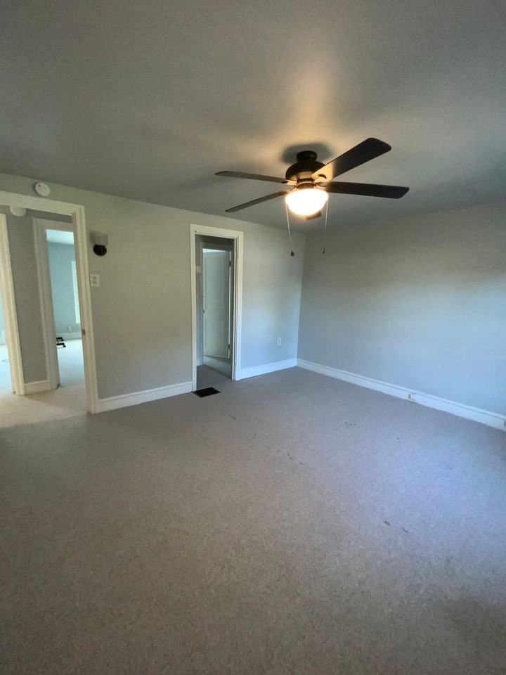 6231 High St - Photo 6 of 10