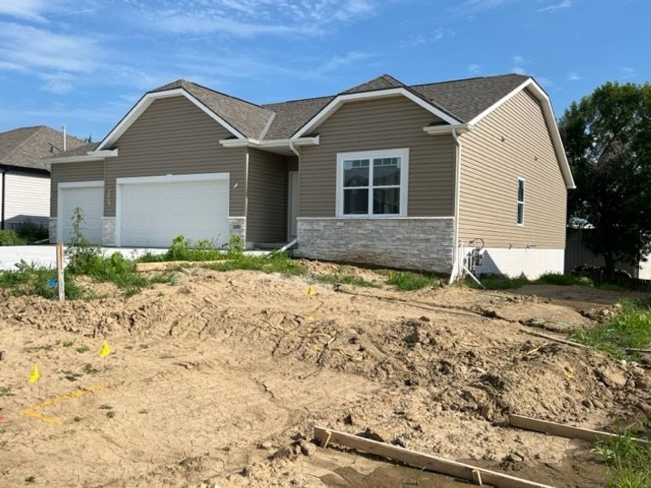 10337 S 205th St - Photo 2 of 4