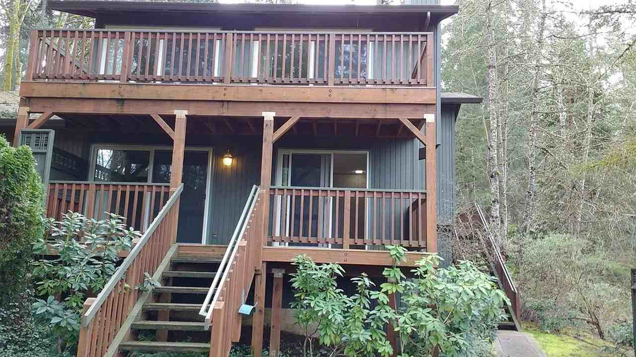 2736 Timberline Dr - Photo 3 of 3