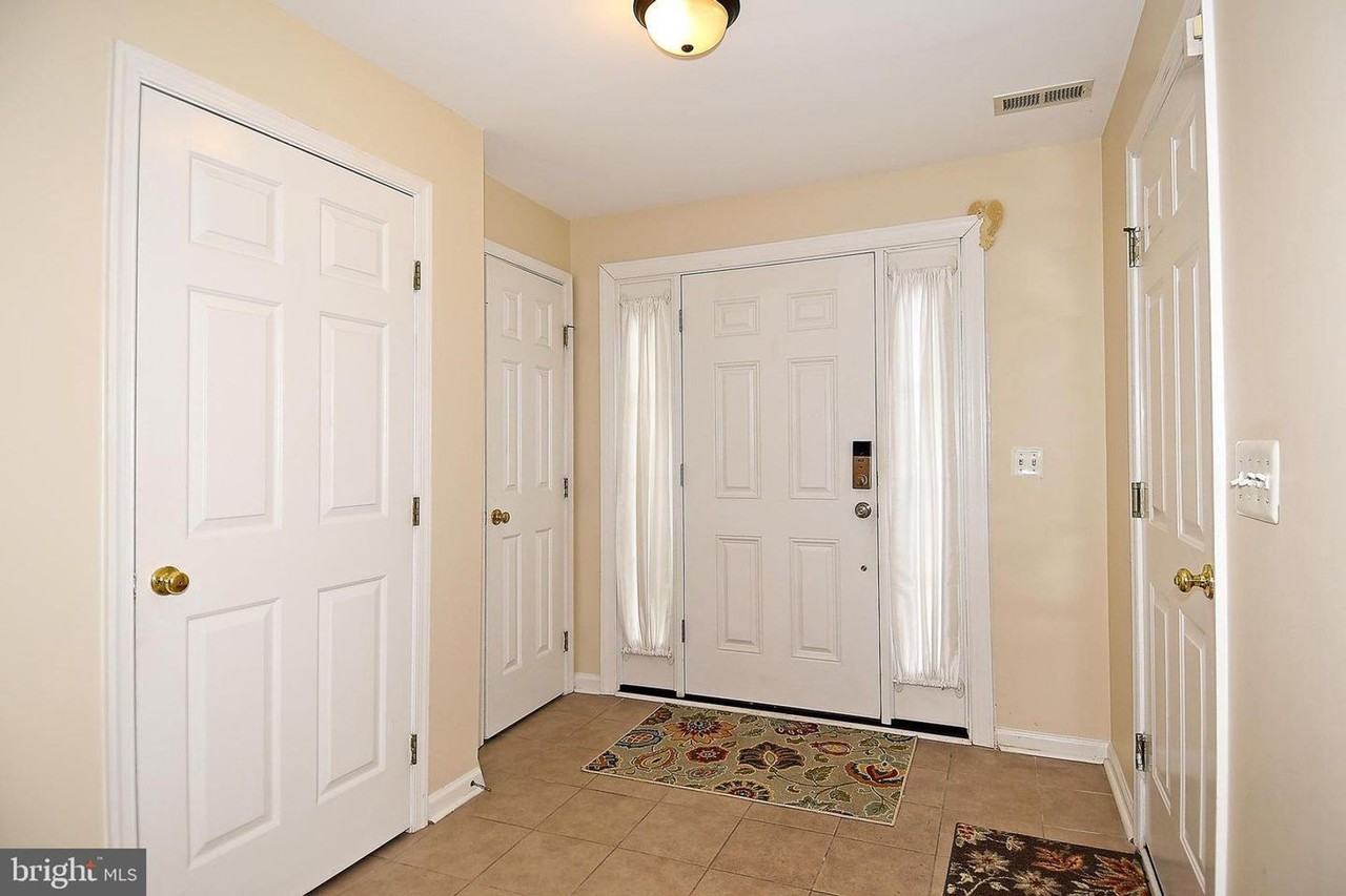 25445 Carberry Dr - Photo 3 of 45